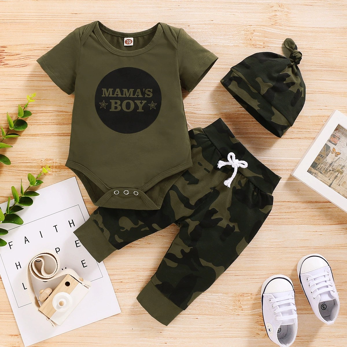 Baby suit autumn 2020 infant short sleeve letters ha clothes + camouflage pants three-piece set can be a generation of hair