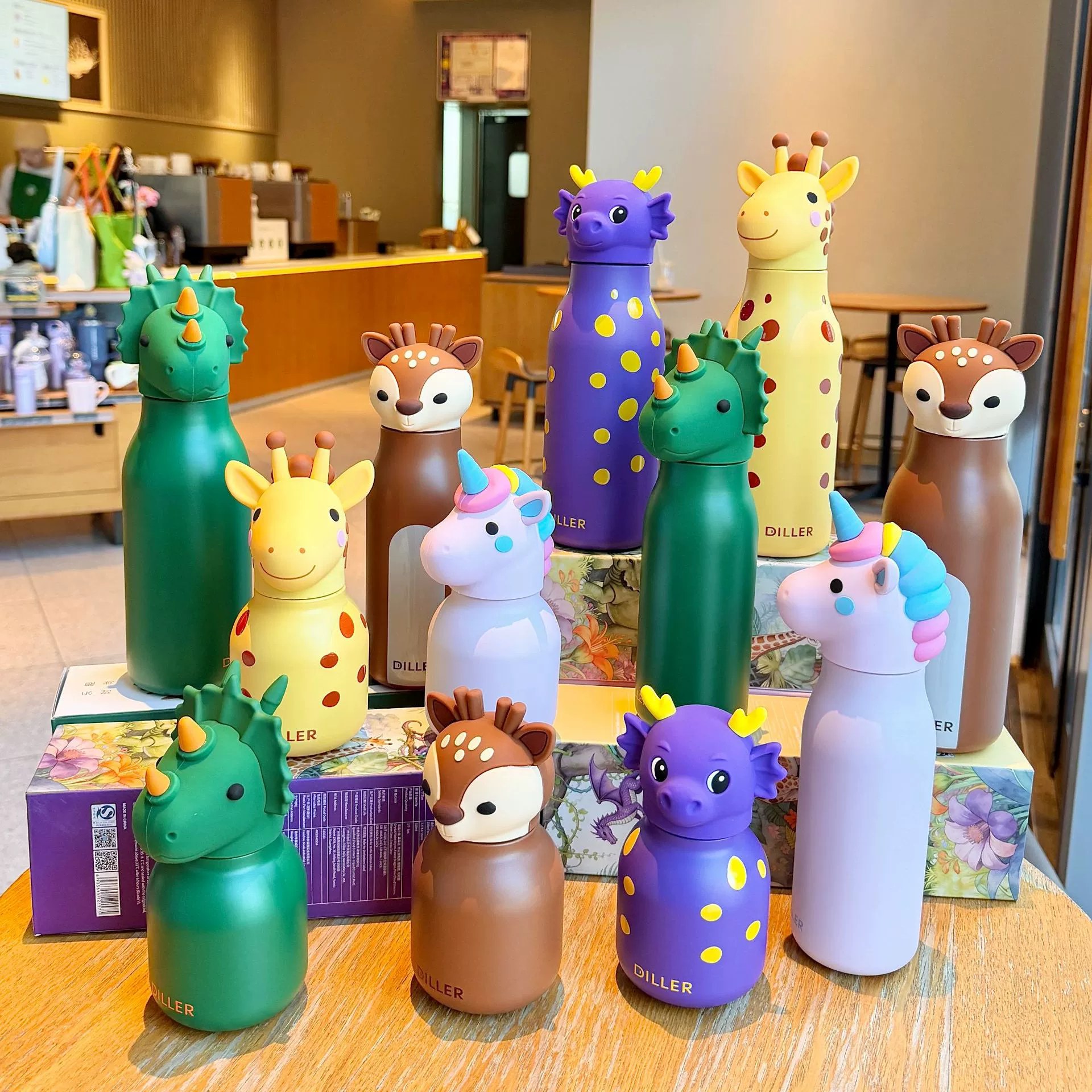 Animal-themed insulated water bottle, high-value design, 2026 new style, suitable for girls, students, school use, and boys, with straw