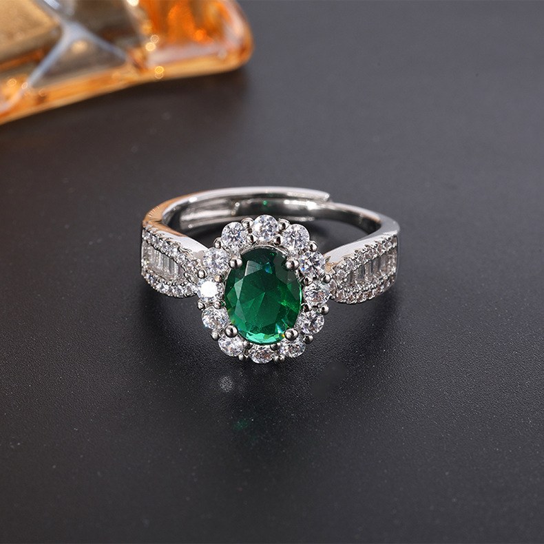 Green 6*8 white gold ring - Adjustable opening