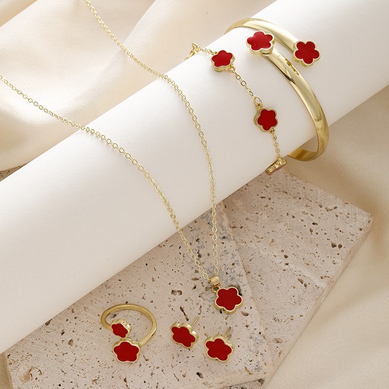 Gt red clover set