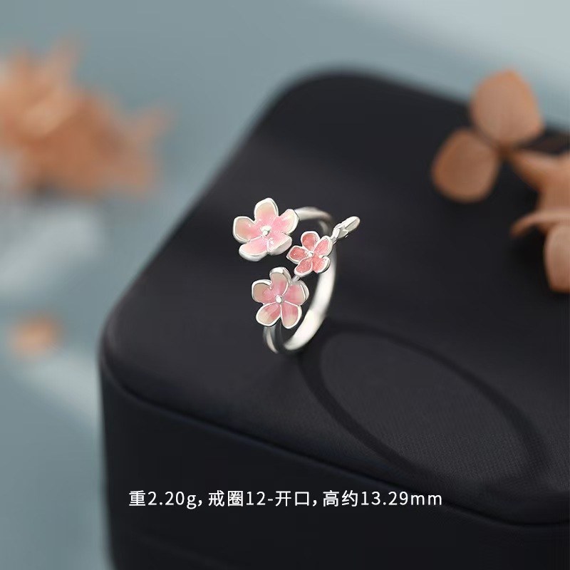 Pink three flower ring