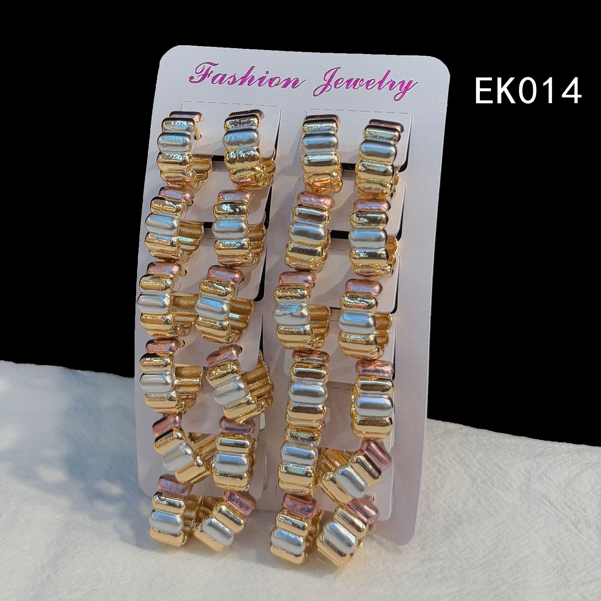 EK014