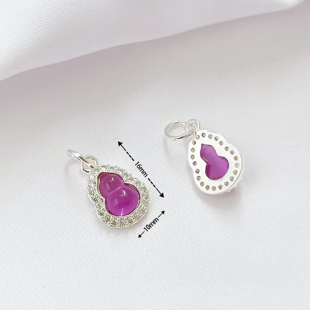 1 bright silver and dark purple gourd pendant