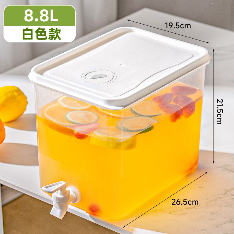 8.8 liters [gold-plated model] can hold 8.5kg liters of water